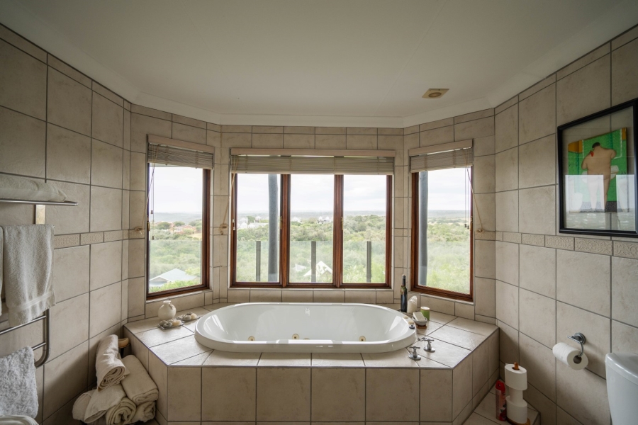 3 Bedroom Property for Sale in Seafield Eastern Cape